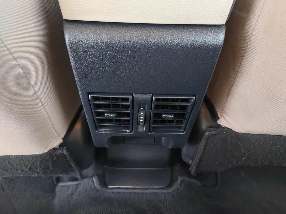 تويوتا يارس Y 2023 