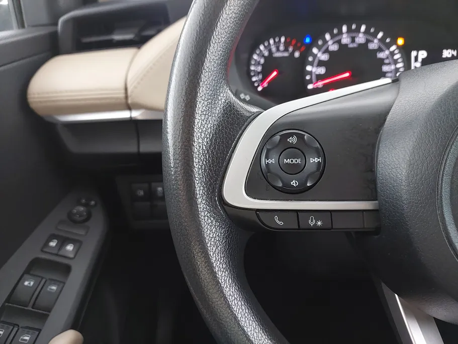 تويوتا يارس Y 2023 