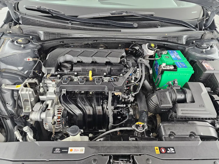 2023 Hyundai Elantra Smart 