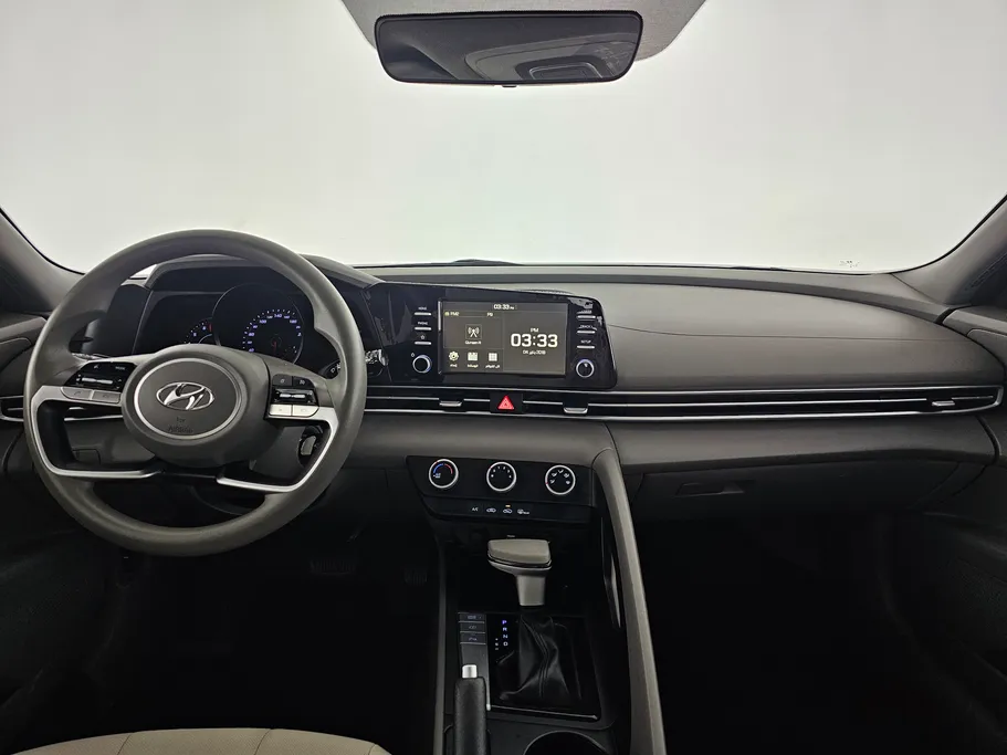 2023 Hyundai Elantra Smart 