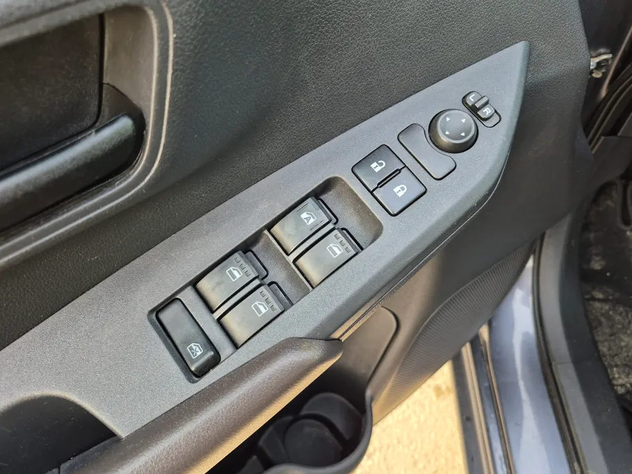 تويوتا يارس Y 2023 