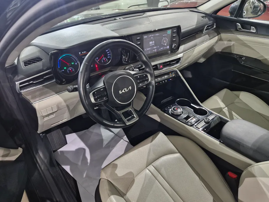 2023 Kia K5 GLS 