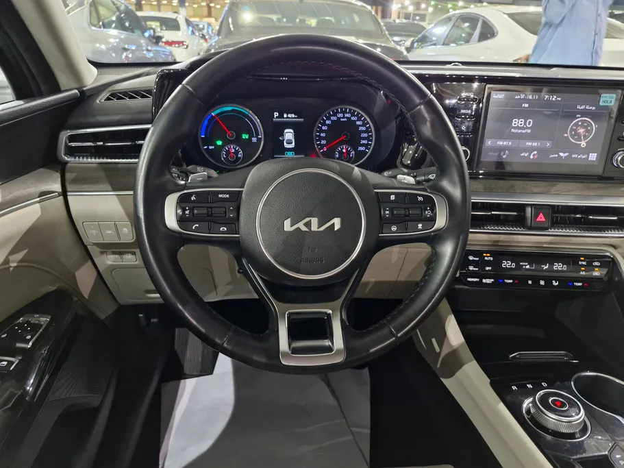 2023 Kia K5 GLS 