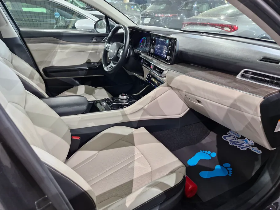 2023 Kia K5 GLS 