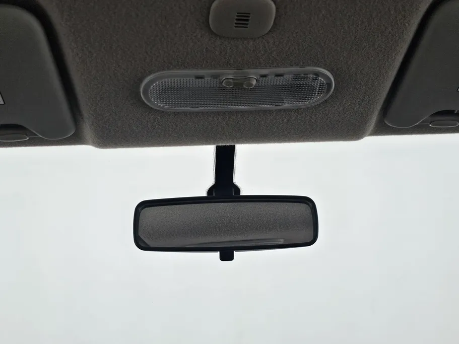 2023 Nissan Sunny SV Comfort 