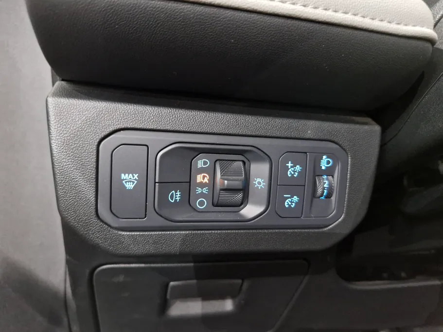 فورد تورس امبيانتي الإصدار الجديد 2024 