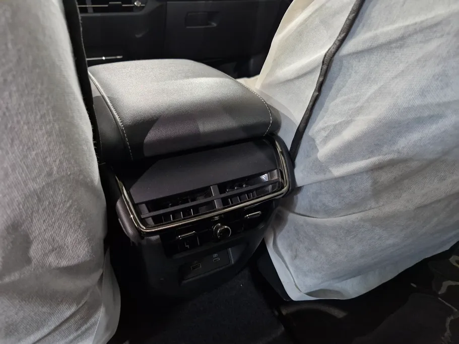 فورد تورس امبيانتي الإصدار الجديد 2024 