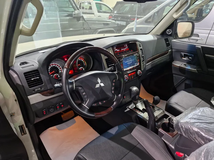 ميتسوبيشي باجيرو GLS 3Doors 2022 