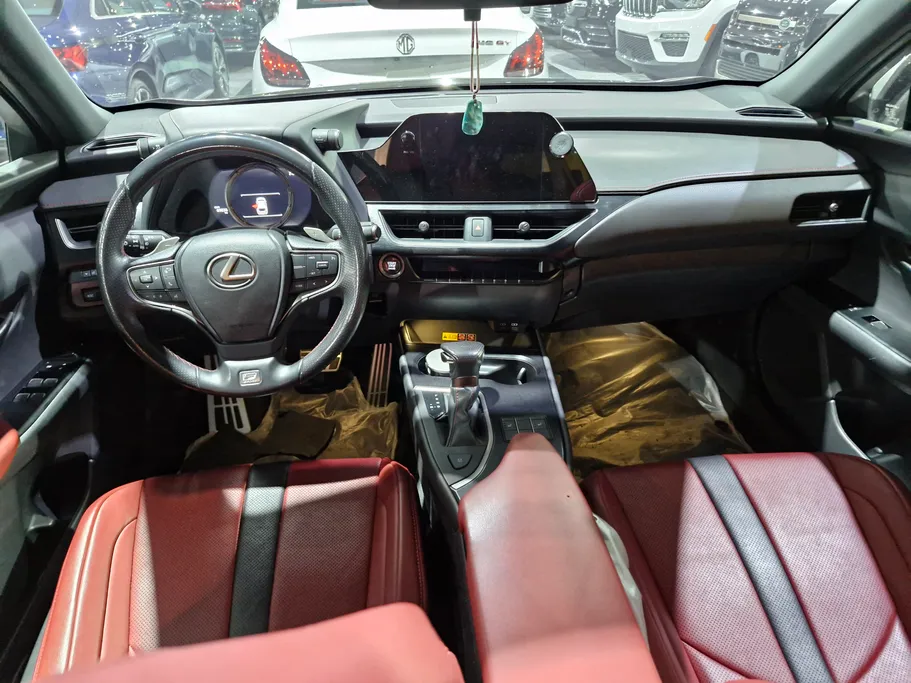 لكزس UX 200 F-Sport  2023 