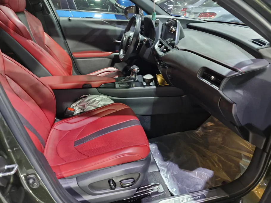 لكزس UX 200 F-Sport  2023 