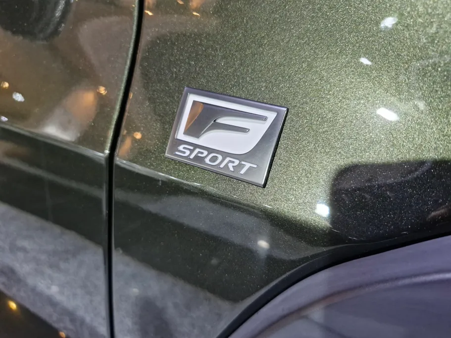 لكزس UX 200 F-Sport  2023 