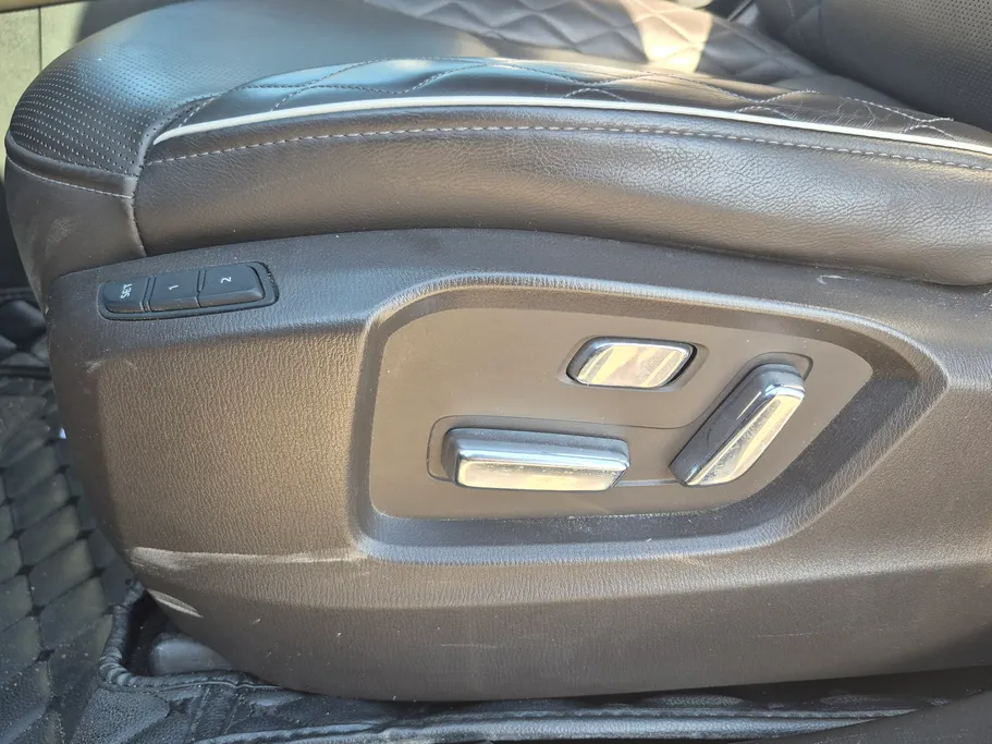 2022 Mazda CX9 Signature 