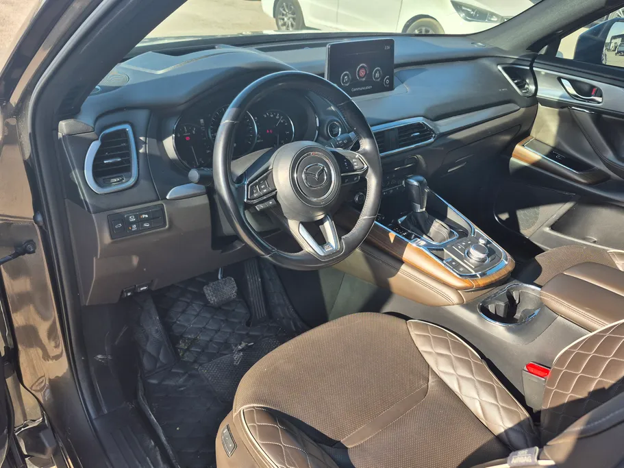 2022 Mazda CX9 Signature 