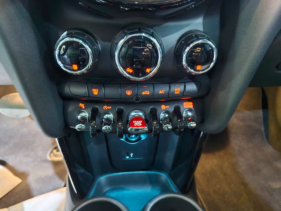 ميني كوبر هاتشباك 2023 