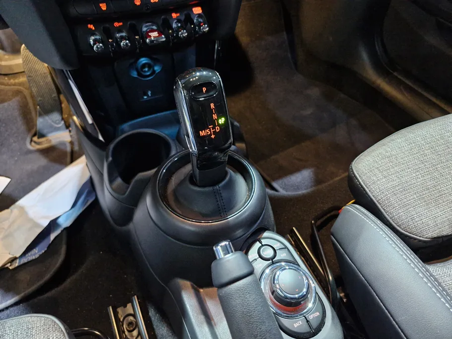 ميني كوبر هاتشباك 2023 