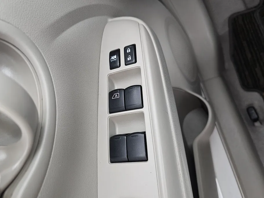 2023 Nissan Sunny SV Comfort 