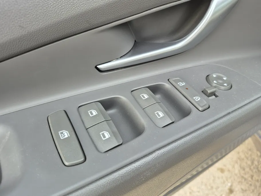 2024 Hyundai Elantra Fleet 