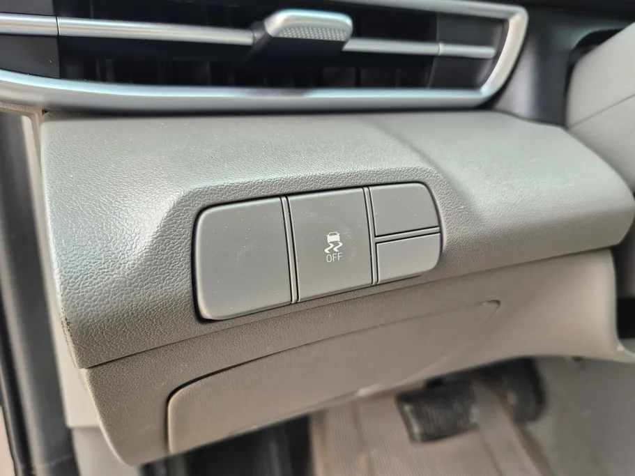 2024 Hyundai Elantra Fleet 