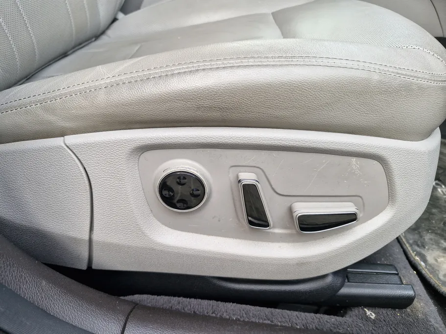 2017 Genesis G80 Premium 