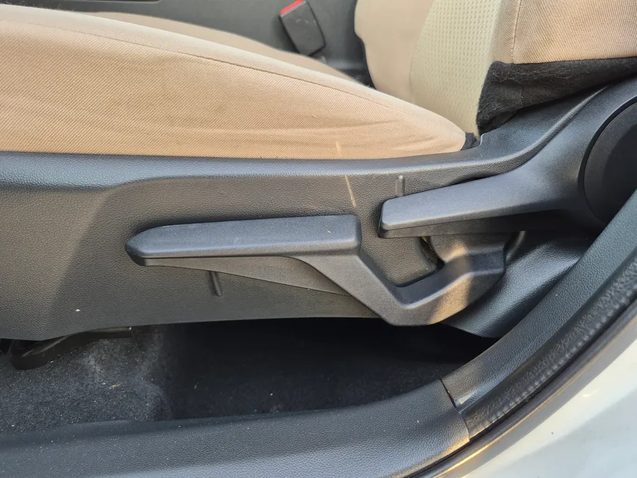 تويوتا يارس Y 2023 