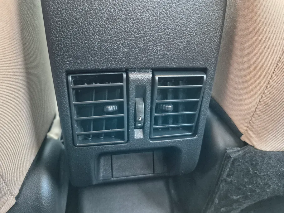 تويوتا يارس Y 2023 