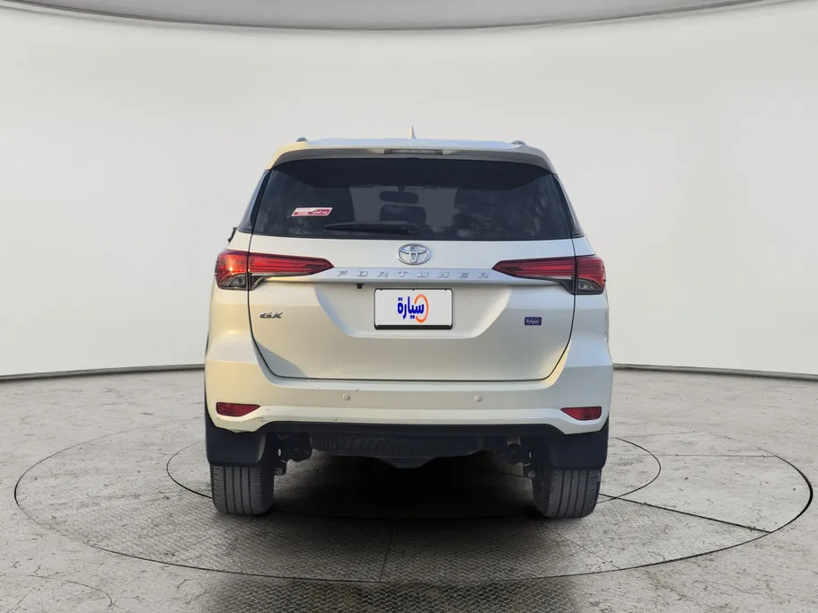 تويوتا فورتشنر GX2 4x4 2021 