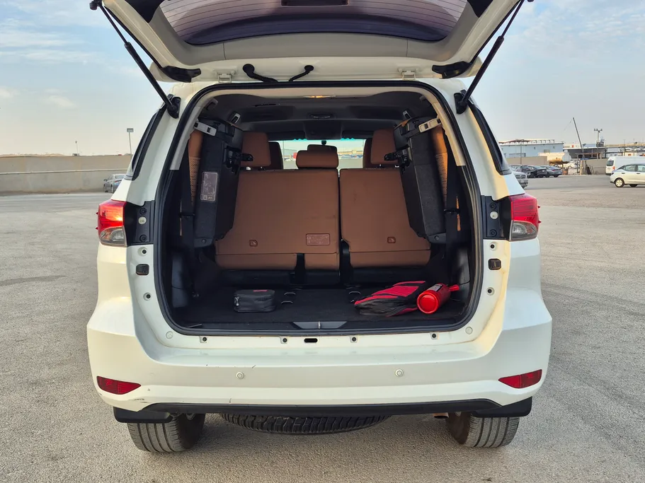 تويوتا فورتشنر GX2 4x4 2021 