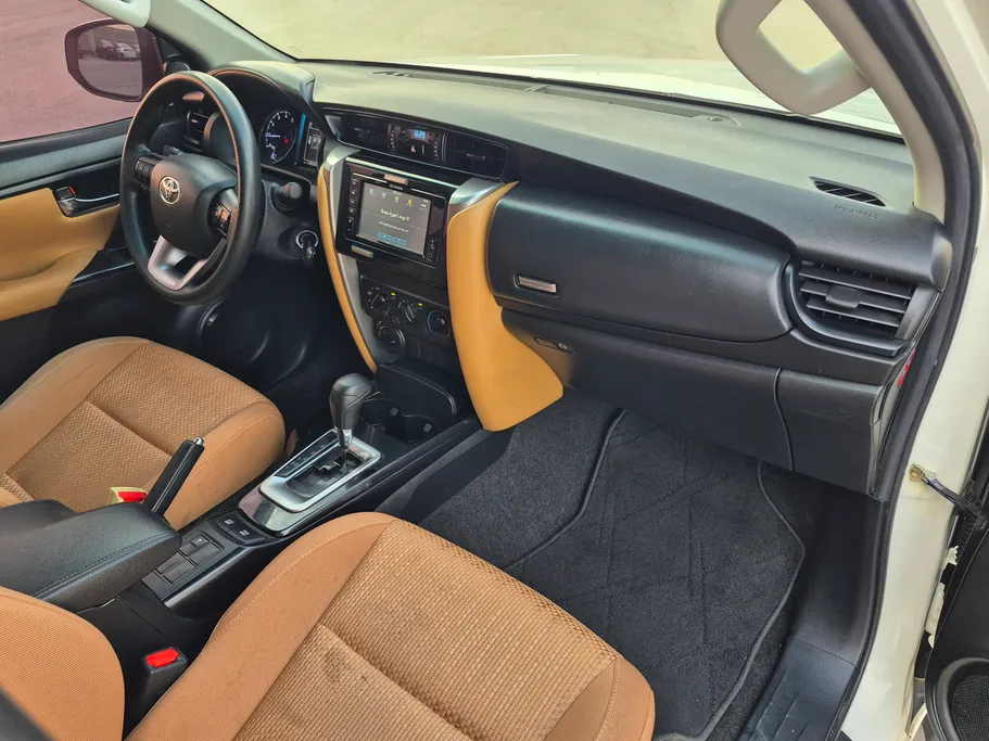 تويوتا فورتشنر GX2 4x4 2021 