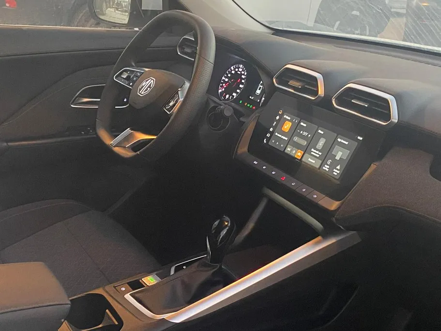 ام جي ZS STD 2025 