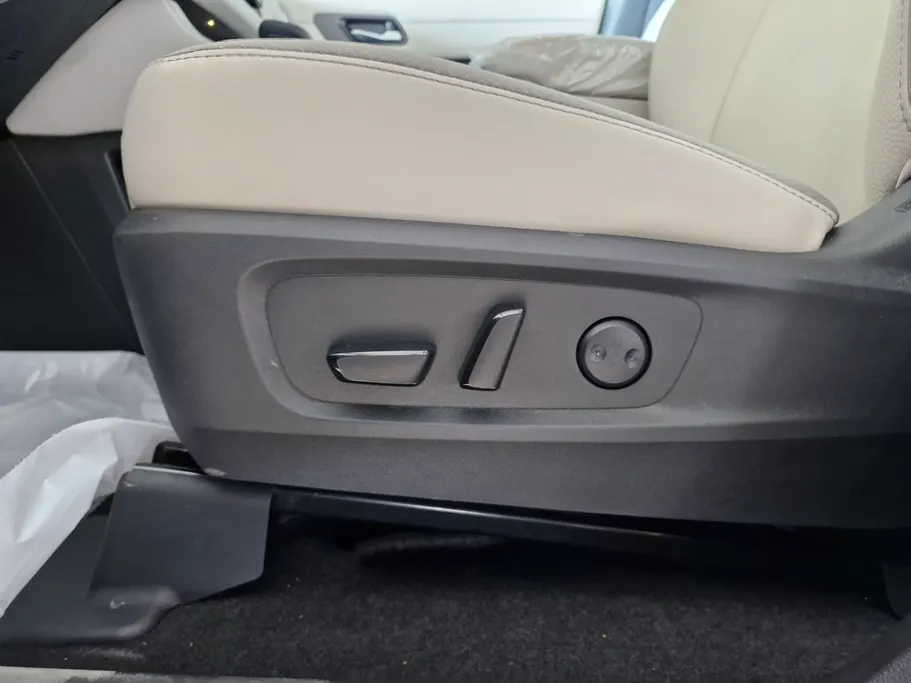 نيسان باثفندر SV 2023 