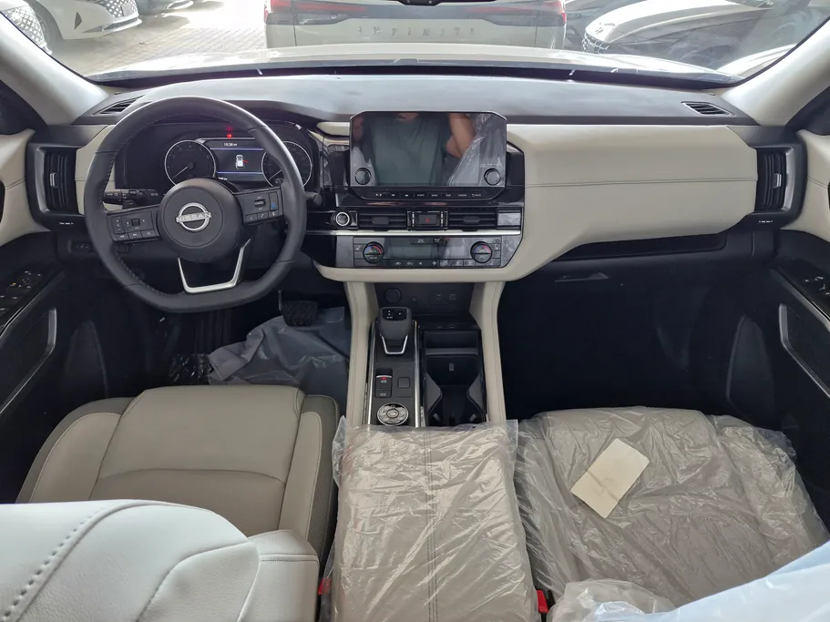 نيسان باثفندر SV 2023 