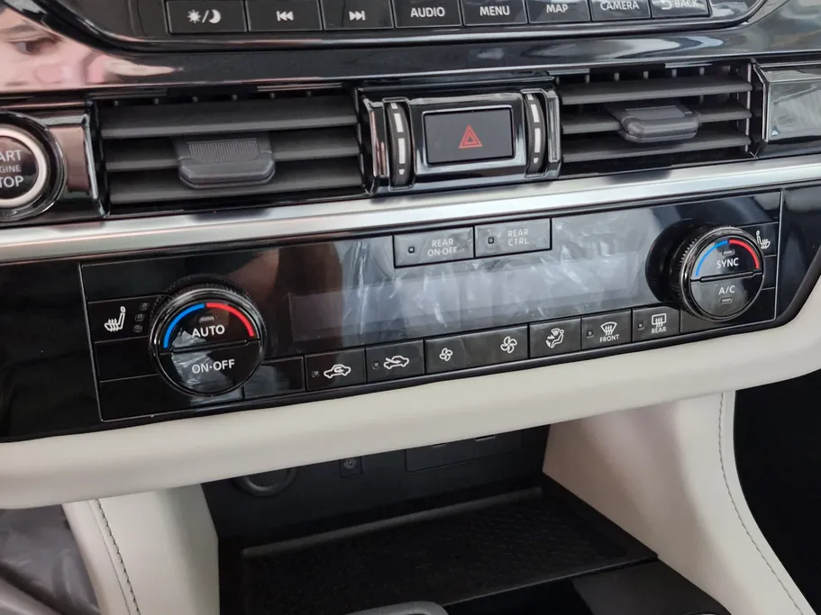 نيسان باثفندر SV 2023 