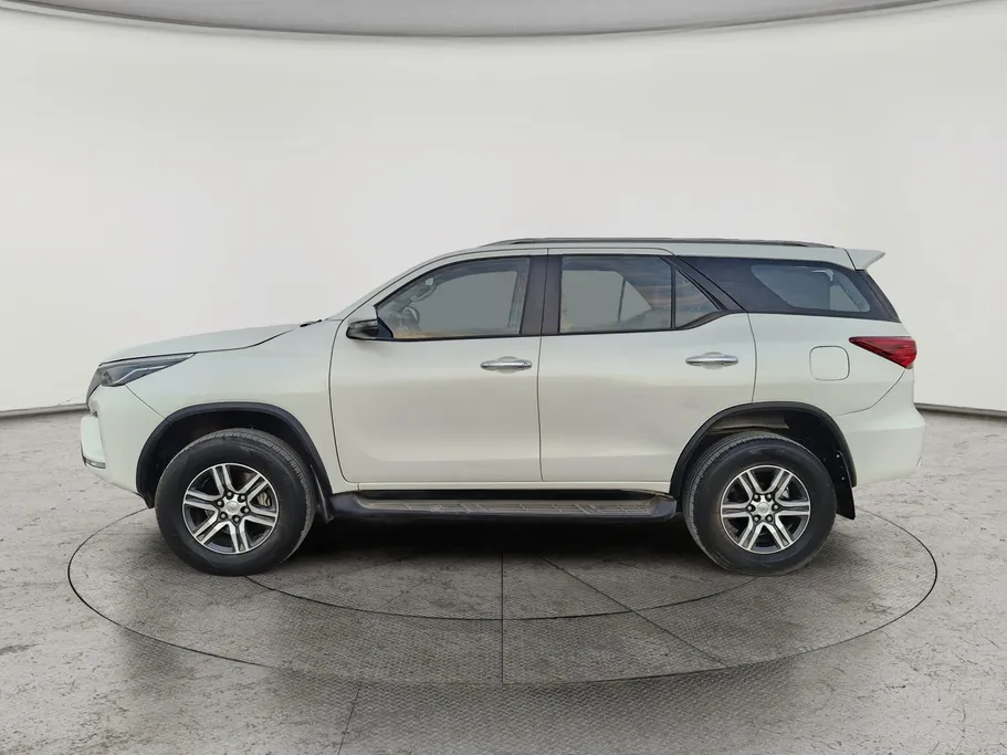 2021 Toyota Fortuner GX2 4x4 
