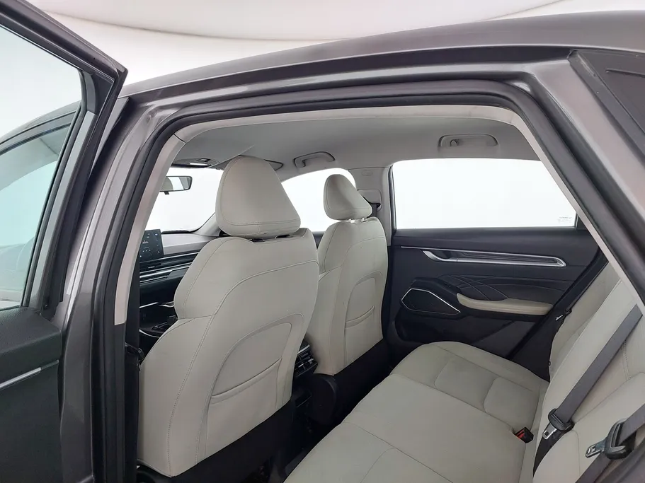 جيلي امجراند GS 2024 