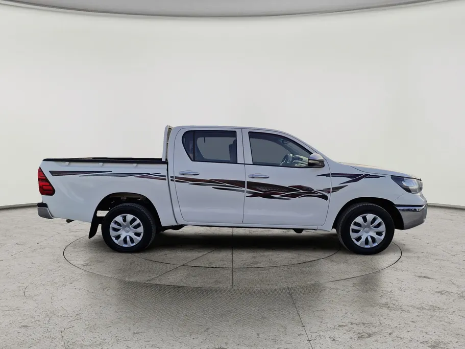 تويوتا هايلكس DC 4x2 Diesel 2022 
