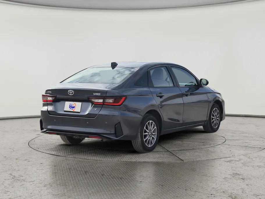 2023 Toyota Yaris  Y 