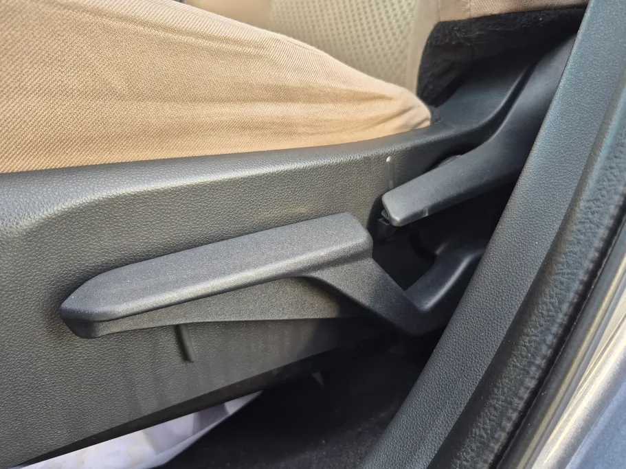 2023 Toyota Yaris  Y 