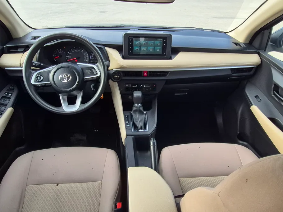 2023 Toyota Yaris  Y 