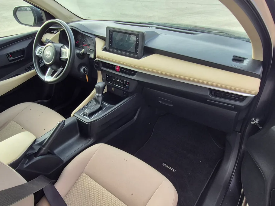 2023 Toyota Yaris  Y 