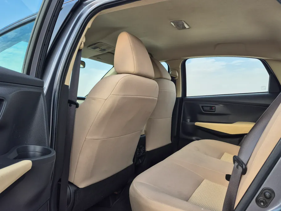 2023 Toyota Yaris  Y 