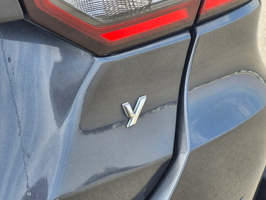 2023 Toyota Yaris  Y 