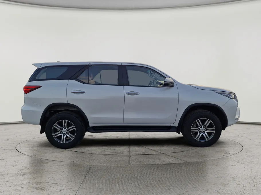 2023 Toyota Fortuner GX2 