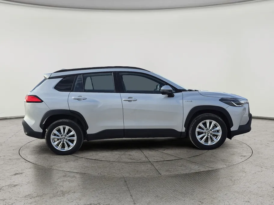 2024 Toyota Corolla Cross XLE 