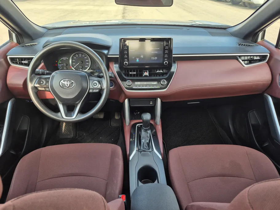 2024 Toyota Corolla Cross XLE 