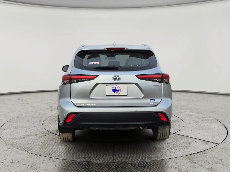 تويوتا هايلاندر GLE 2023 