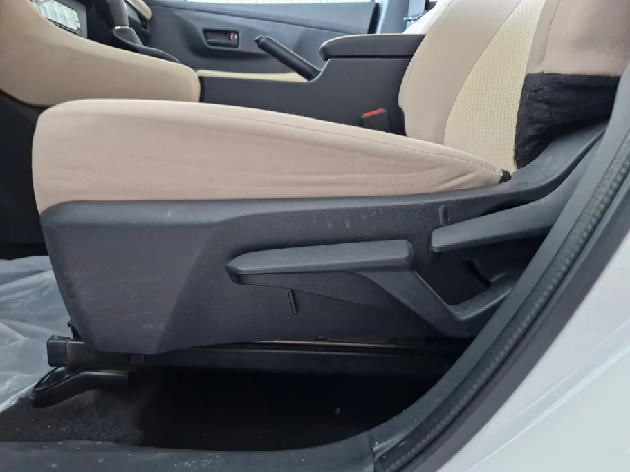 تويوتا يارس Y 2023 