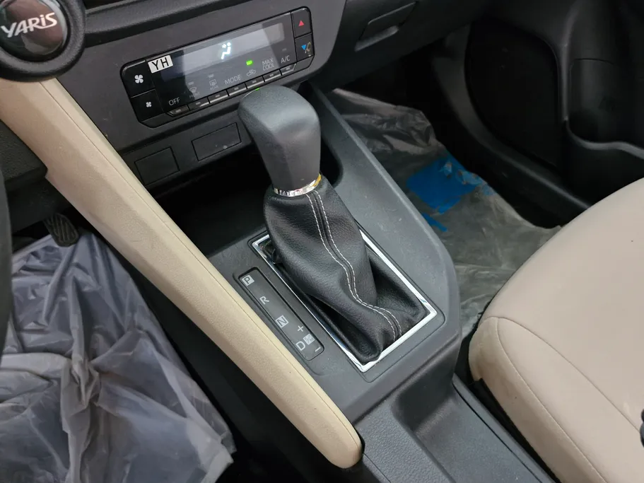 تويوتا يارس Y 2023 