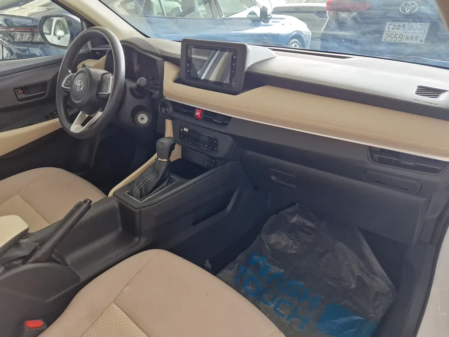 تويوتا يارس Y 2023 