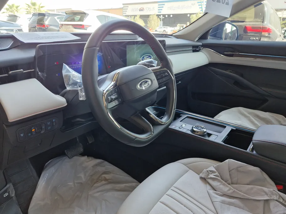 فورد تورس تيتانيوم 2025 