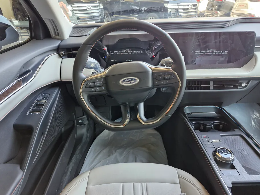 فورد تورس تيتانيوم 2025 